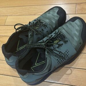 NWOT LALO bloodbird X tactical men’s athletic shoe